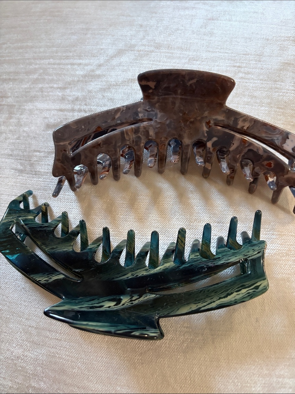 Classic Brown and Green Marble effect plastic Hair Claw Clips